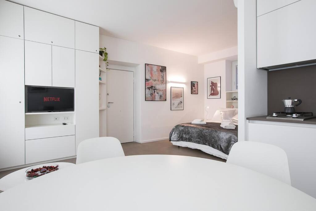 White Suite Trastevere - Topcollection Рим Экстерьер фото