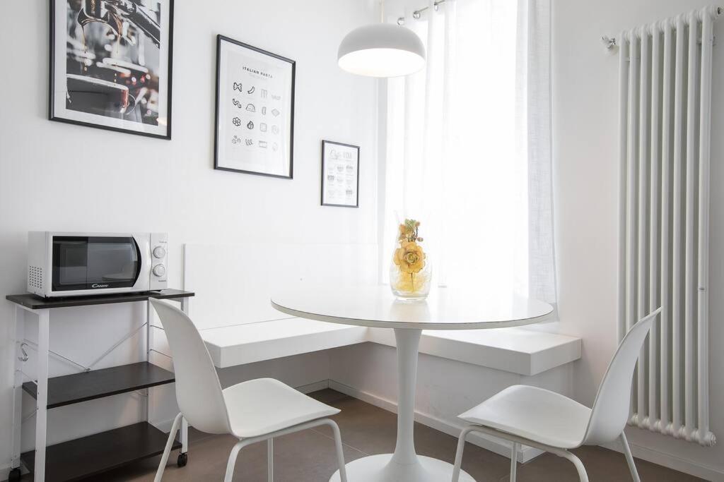 White Suite Trastevere - Topcollection Рим Экстерьер фото
